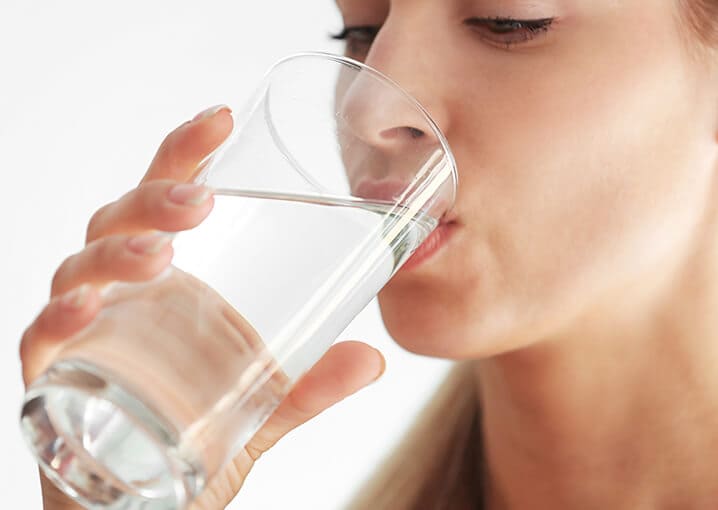 haut-haare-naegel-beauty-kur-nahrungsergaenzungsmittel-schaebens-vitamine-zink-kupfer-coenzym-Q10-hyaluronsaeure-natuerliche-schoenheit-hochwertige-aufbaustoffe-anwendung