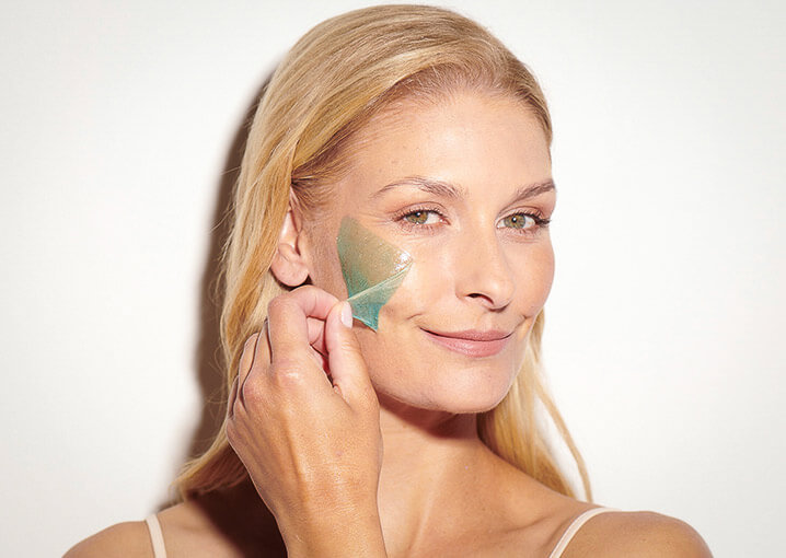 anwendung-peel-off-maske-von-schaebens