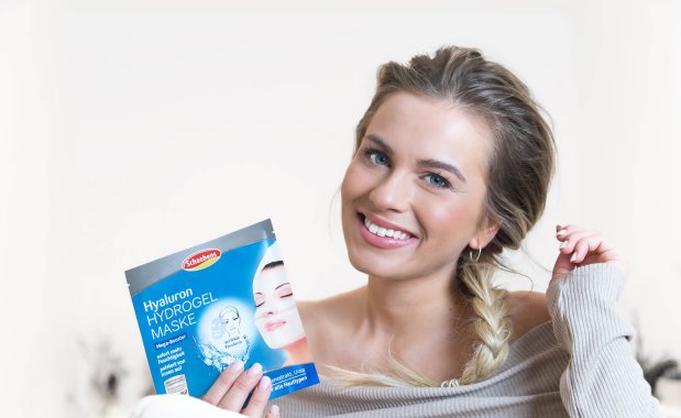 schaebens-nela-beautytipps-hyaluron-hydrogel-maske