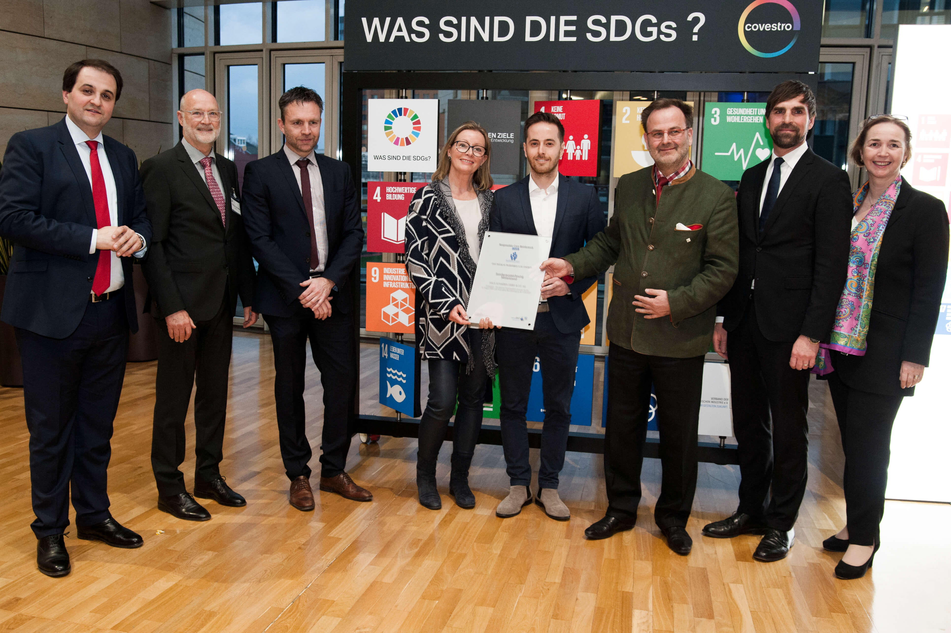 vci-schaebens-responsible-care-wettbewerb-verband-chemischer-industrie-klimaneutral-co2-auszeichnung-mittelstand