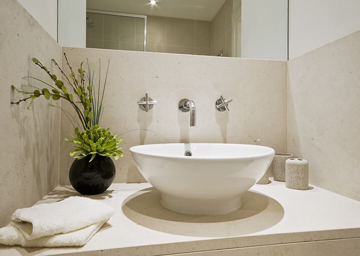 thalasso-peel-off-maske-gesichtspflege-gesichtsmaske-schaebens-meeresalgen-algen-meersalz-salz-reinigend-effektiv-verfeinert-aktiviert-bad-badezimmer-grün