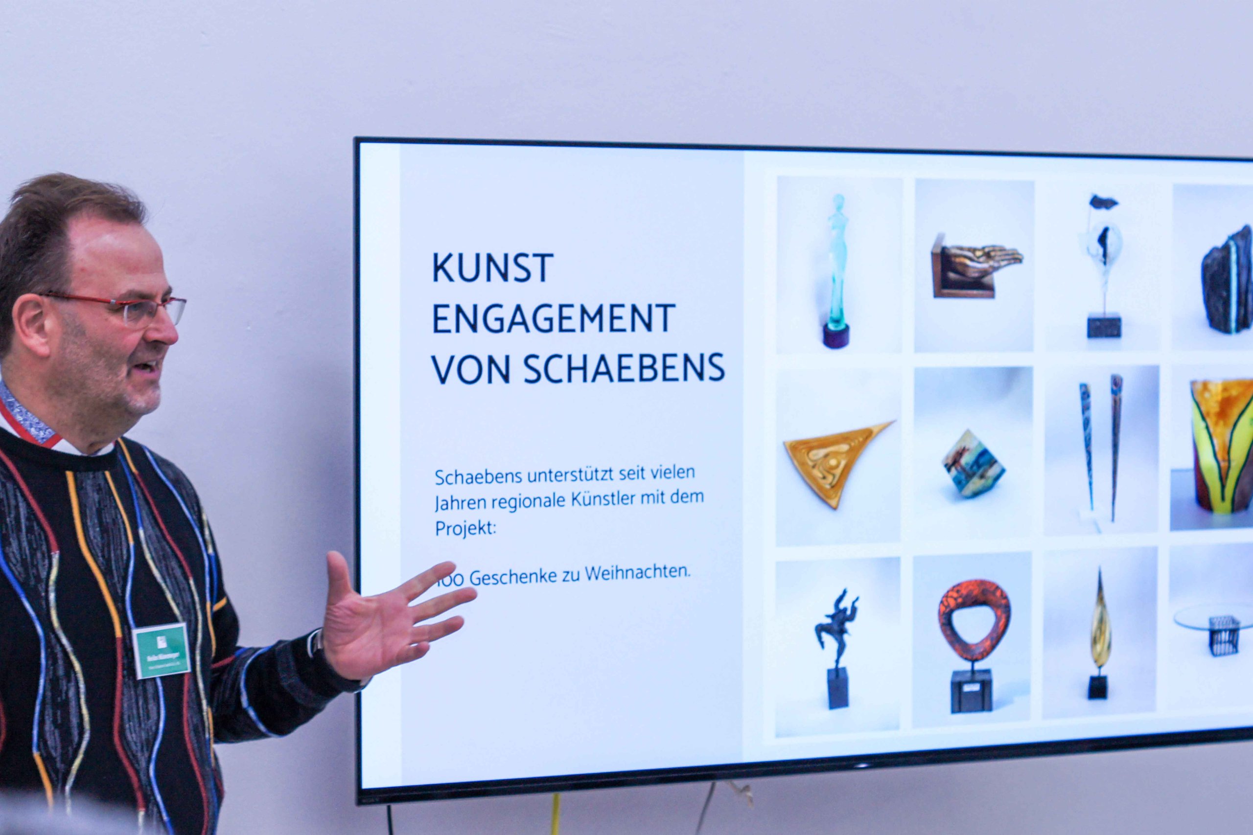 ZEROWASTEART_1 schaebens-zerowasteart-kunst-umwelt-partner-plastikmuell-interaktiv-kunstausstellung-vernissage