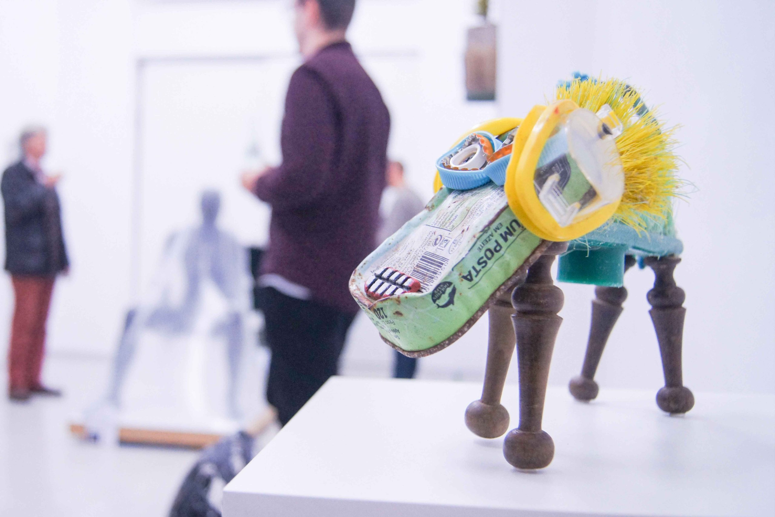 ZEROWASTEART_4 schaebens-zerowasteart-kunst-umwelt-partner-plastikmuell-interaktiv-kunstausstellung-vernissage