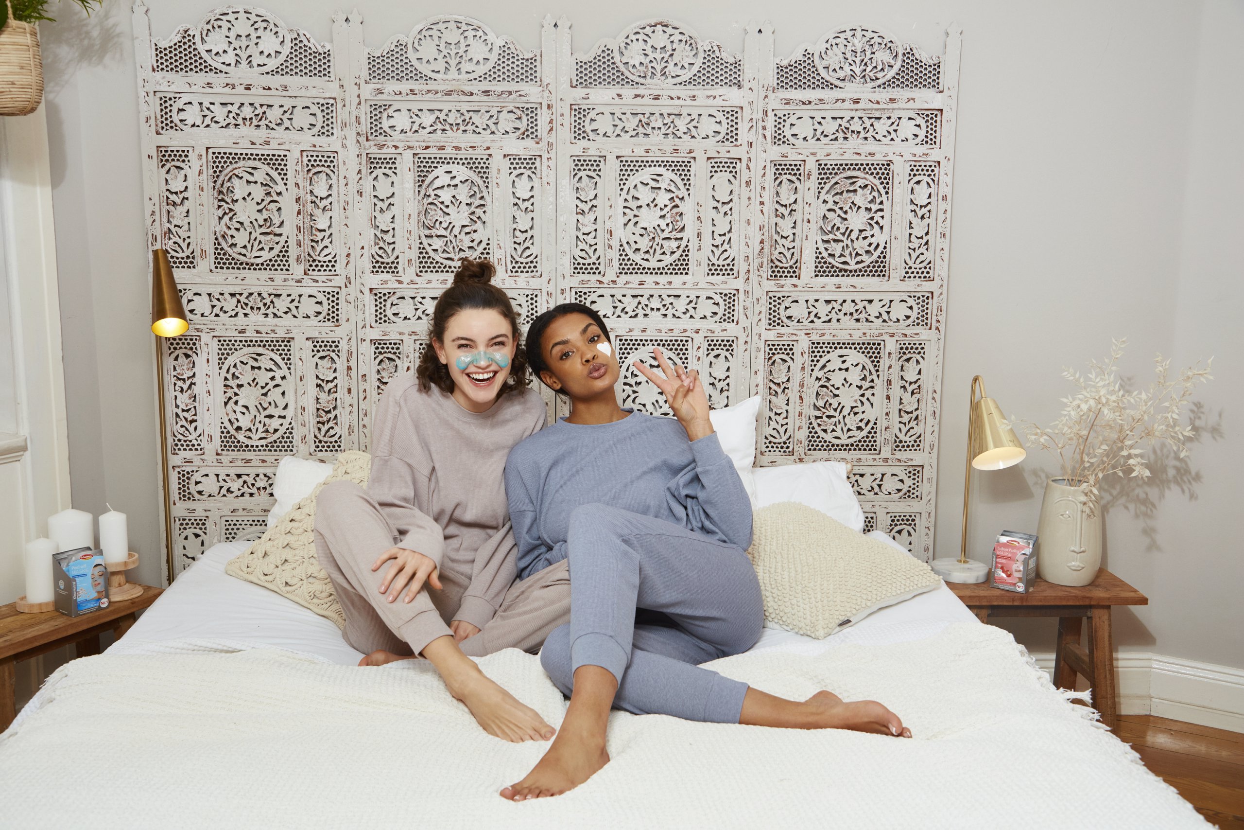 Girls Night-Sleep Over-Masken-Bett-Mädelsabend-Schaebens