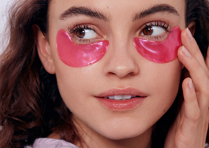 anwendung-lovley-rose-augen-gel-pads