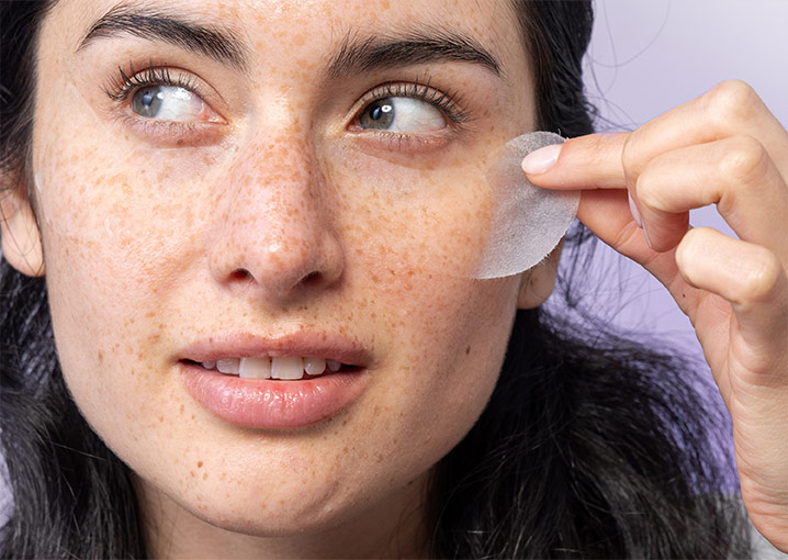 Panthenol-Augen-Tuch-Pads-Bild-2-Anwendung